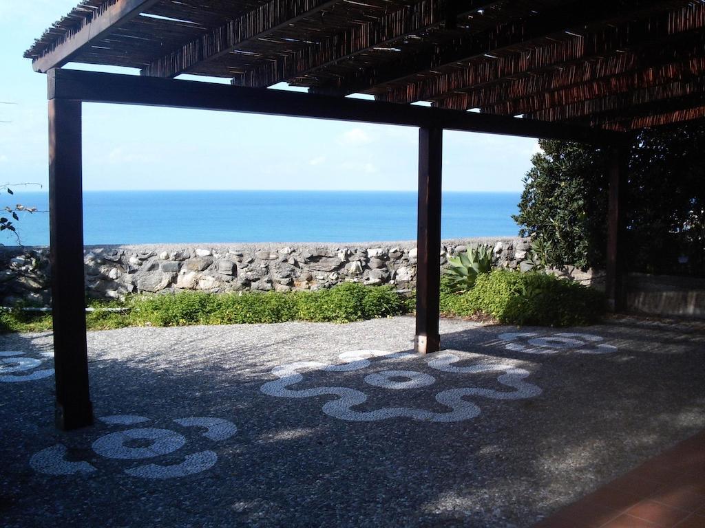 Residence Covo Degli Dei ミラッツォ エクステリア 写真